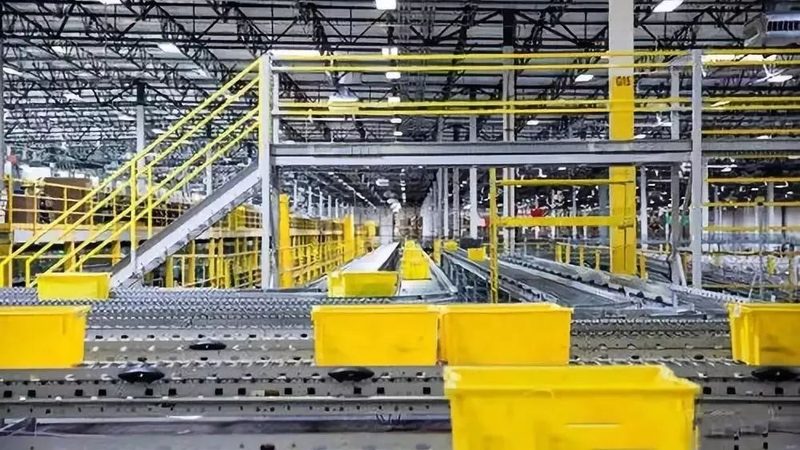 在选择塑料托盘厂家时，可以从以下几个方面进行考察：